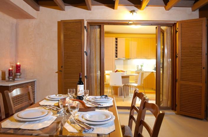 Image No.26-16 Bed Hotel for sale