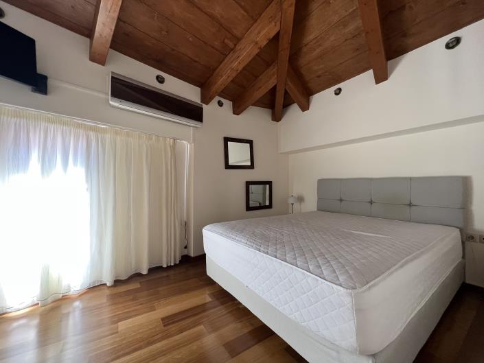 Image No.35-16 Bed Hotel for sale