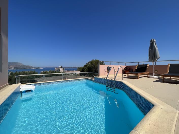 Image No.41-16 Bed Hotel for sale