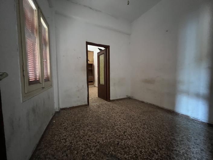 Image No.7-6 Bed House for sale