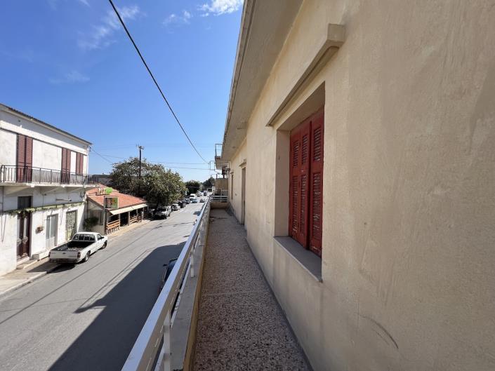 Image No.13-6 Bed House for sale