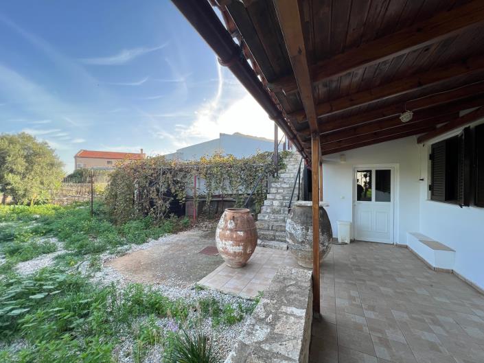 Image No.2-2 Bed House for sale