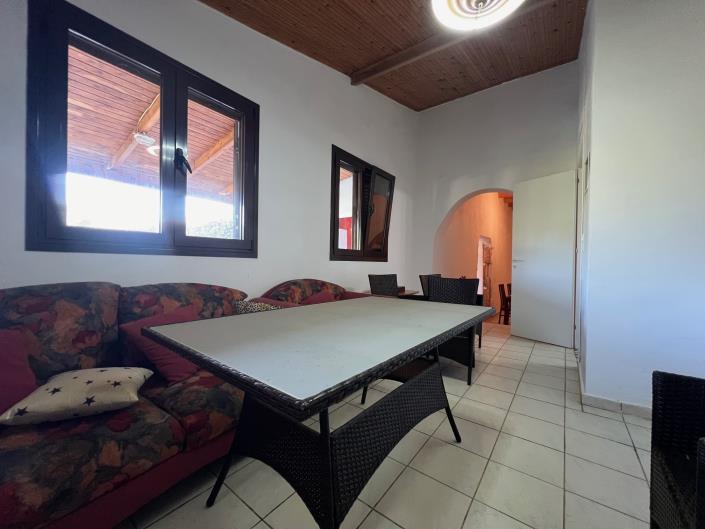 Image No.9-2 Bed House for sale