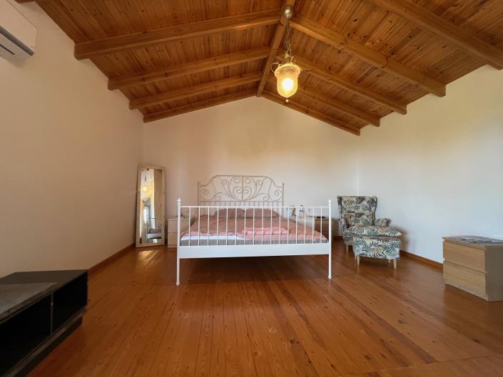 Image No.11-2 Bed House for sale