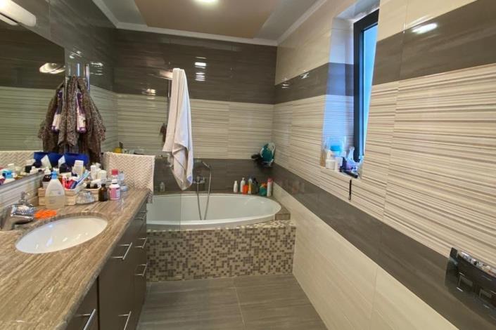 Image No.27-4 Bed House/Villa for sale