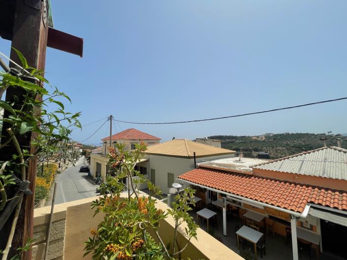 Image No.11-3 Bed House for sale