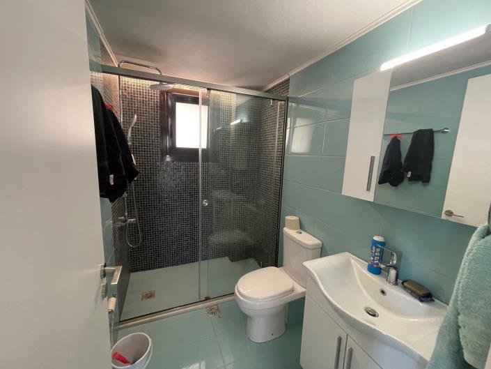 Image No.9-2 Bed House for sale