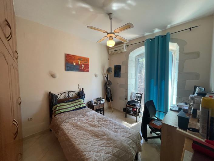 Image No.18-2 Bed House for sale