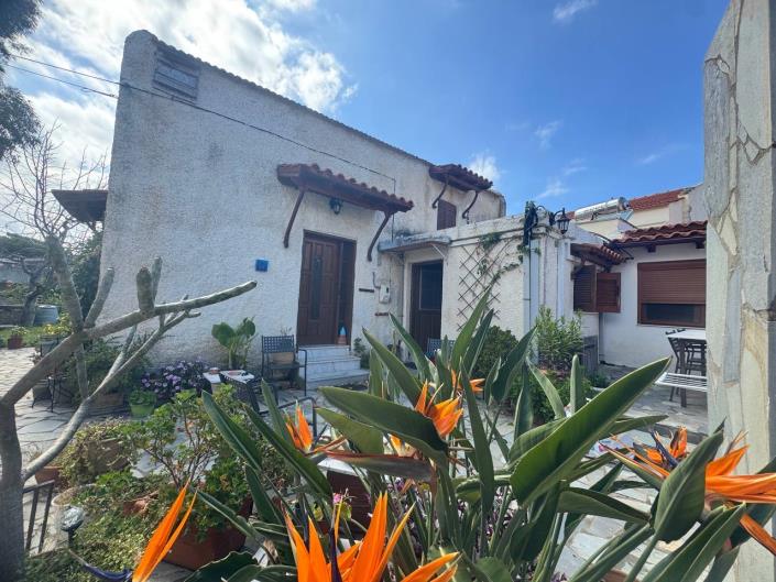 Image No.18-2 Bed House for sale