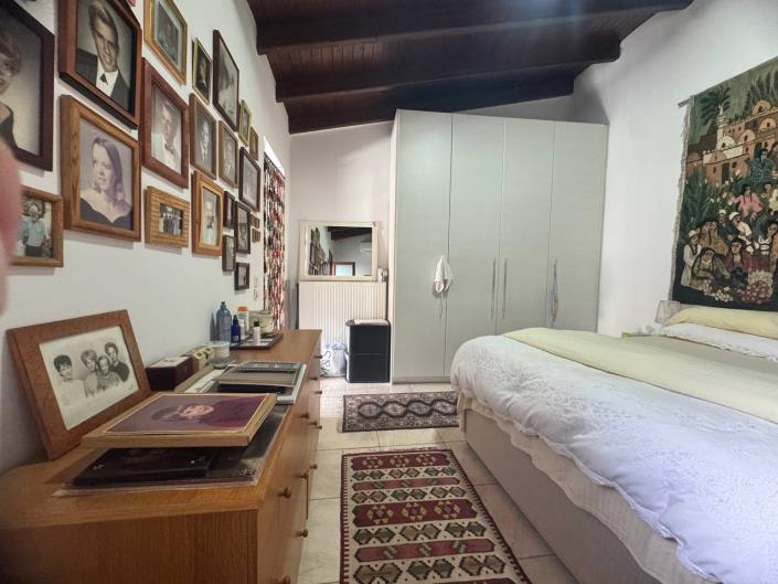 Image No.43-2 Bed House for sale