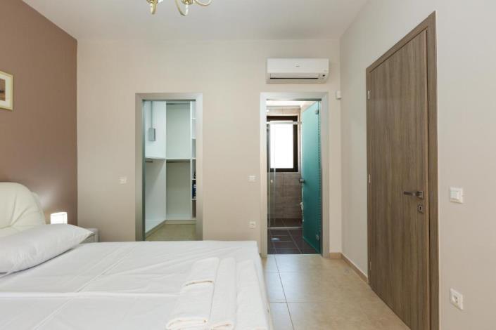 Image No.32-5 Bed House/Villa for sale