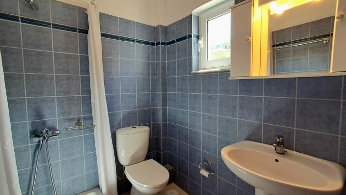 Image No.11-2 Bed House for sale