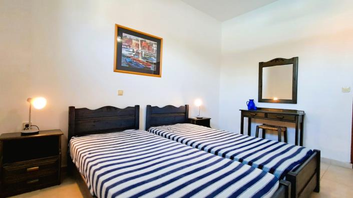 Image No.14-2 Bed House for sale