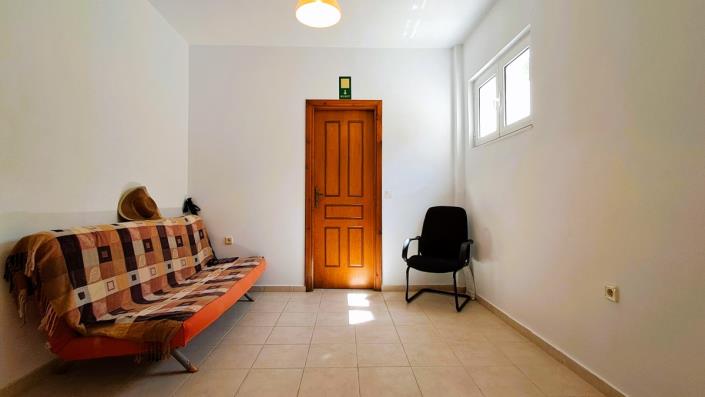 Image No.19-2 Bed House for sale