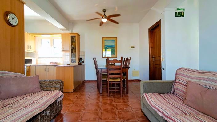 Image No.25-2 Bed House for sale