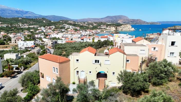 Image No.1-2 Bed House for sale