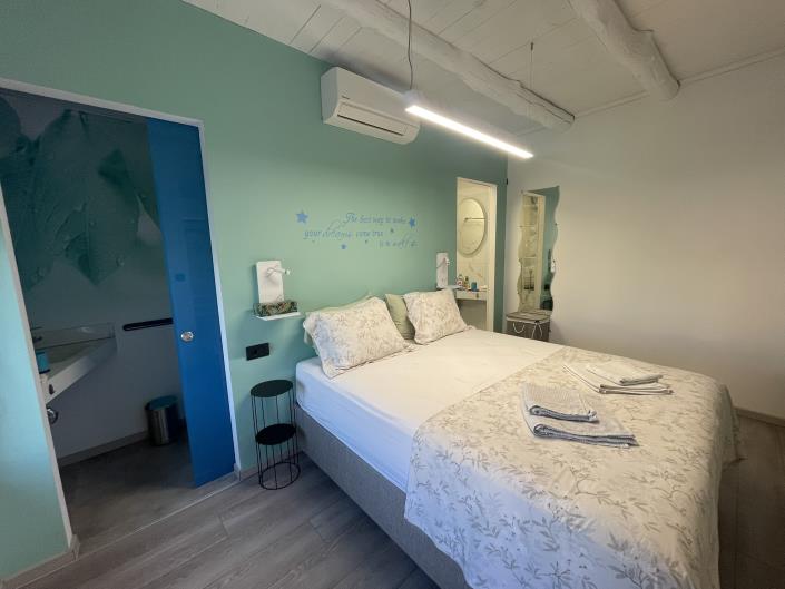 Image No.10-4 Bed House for sale