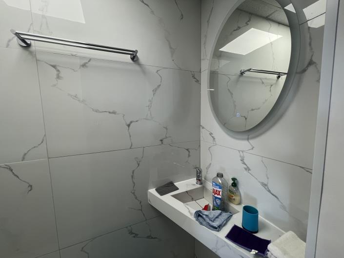 Image No.14-4 Bed House for sale