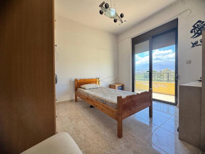 Image No.6-3 Bed House for sale