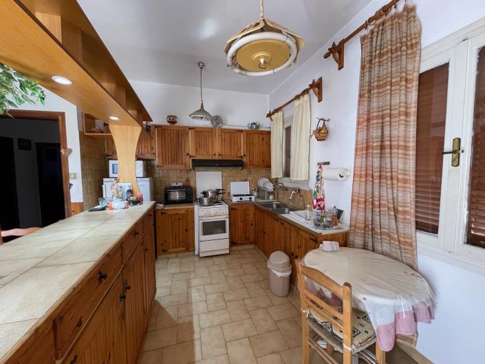 Image No.12-2 Bed House for sale