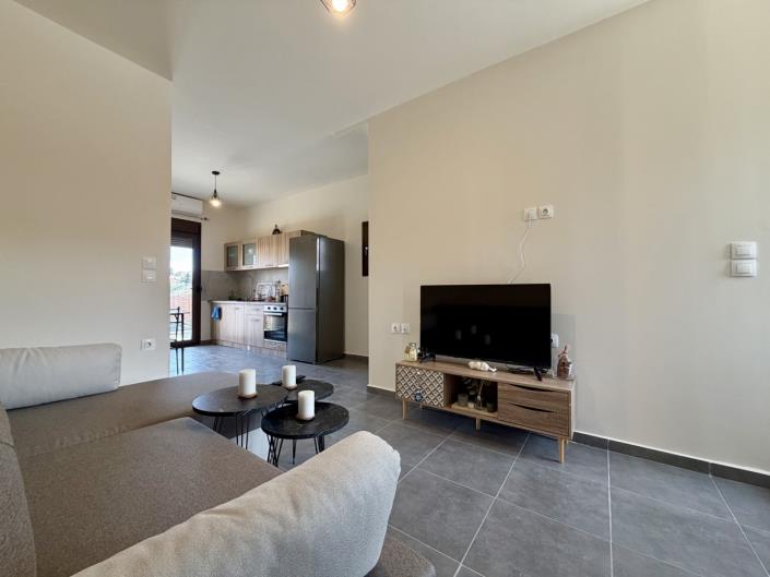 Image No.5-2 Bed House for sale