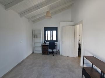 60d0c784f66d4435baa10776c0630270