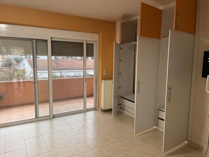 Image No.10-3 Bed Apartment for sale