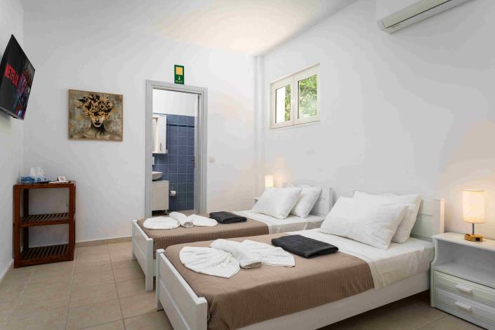 Image No.7-3 Bed Maisonette for sale