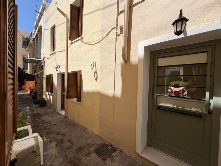 Image No.9-3 Bed House for sale