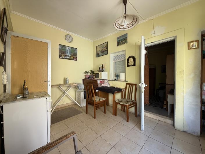 Image No.15-3 Bed House for sale