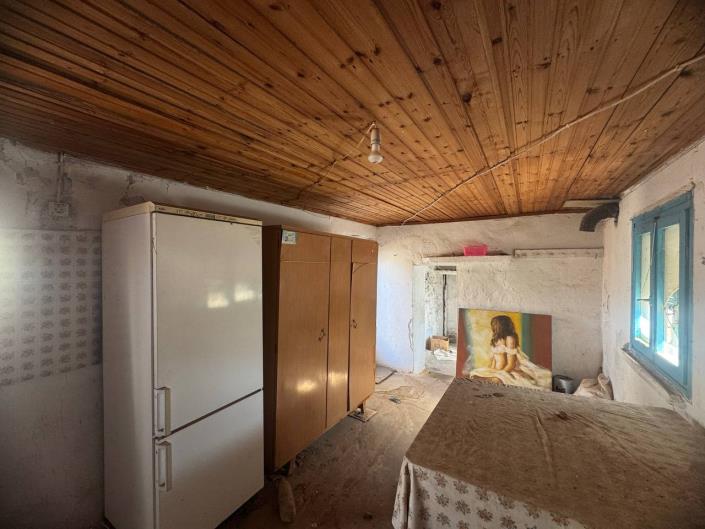 Image No.10-1 Bed House for sale