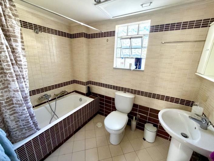 Image No.19-1 Bed Apartment for sale