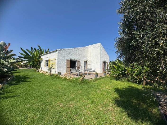 Image No.4-2 Bed House for sale