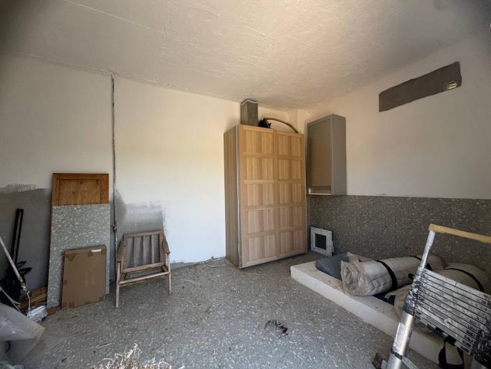 Image No.15-2 Bed House for sale