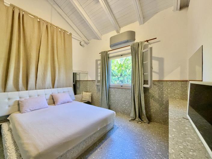 Image No.23-2 Bed House for sale