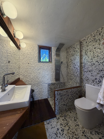 Image No.24-2 Bed House for sale