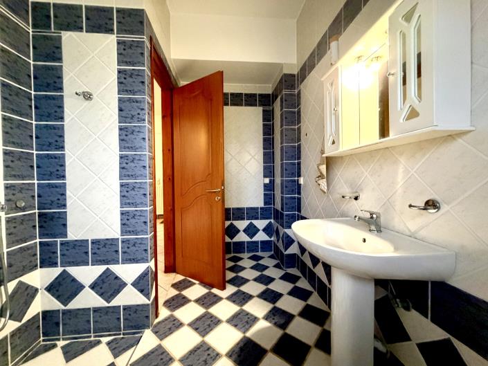 Image No.17-1 Bed Apartment for sale