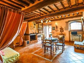 Image No.20-Maison de 8 chambres à vendre à Castiglione del Lago
