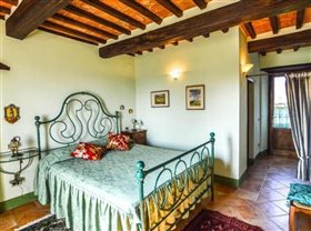 Image No.23-Maison de 8 chambres à vendre à Castiglione del Lago