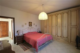 Image No.5-Ferme de 4 chambres à vendre à Chianni