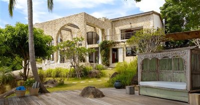 koh-samui-ultra-luxury-villa-for-sale-chaweng