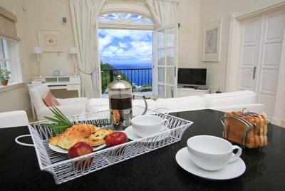 Pinnacle-Real-Estate-Saint-Lucia--Seaview-Residence-Livingroom-850x570