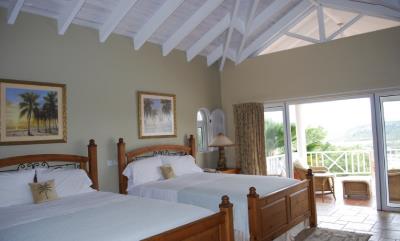 las-palmas-bedroom