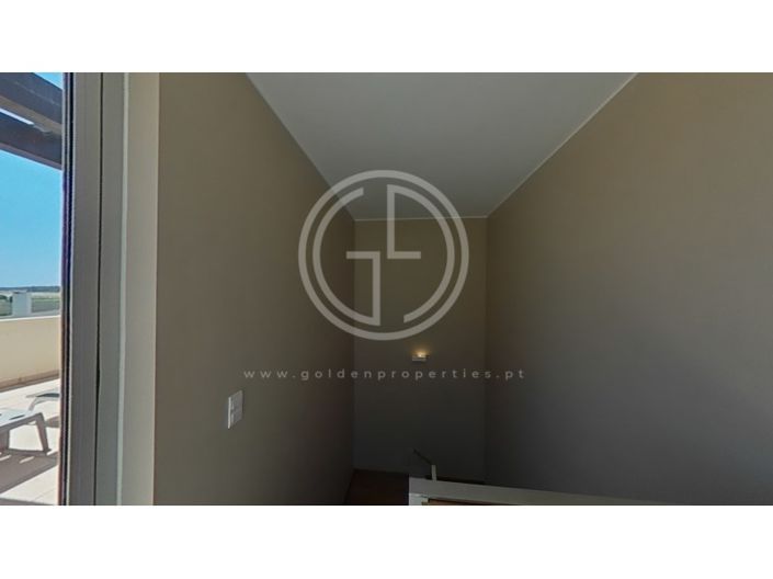 Image No.36-2 Bed Apartment for sale