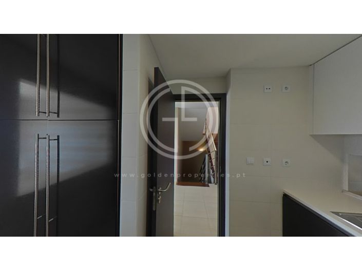 Image No.41-2 Bed Apartment for sale