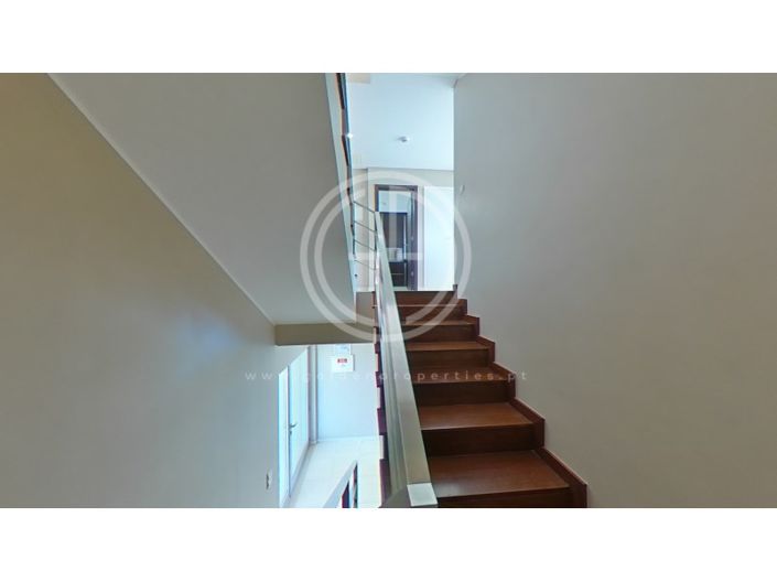 Image No.66-2 Bed Apartment for sale