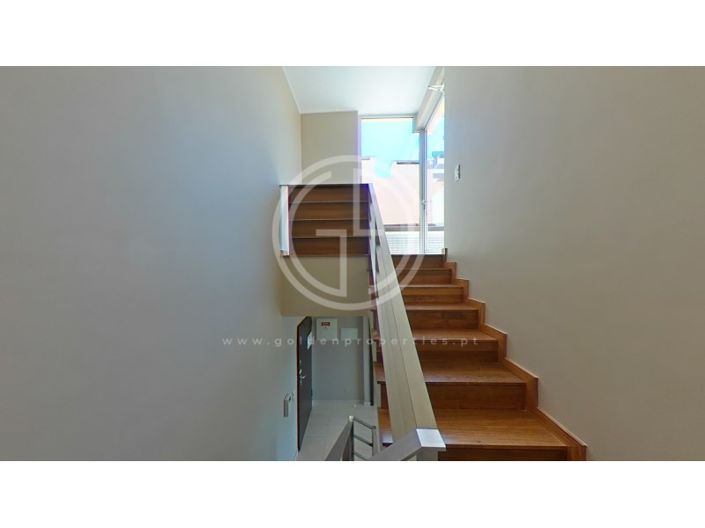 Image No.67-2 Bed Apartment for sale