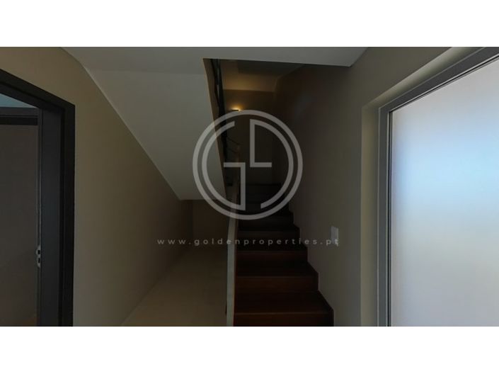 Image No.72-2 Bed Apartment for sale