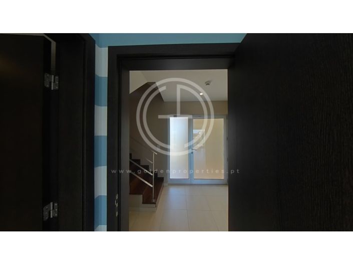 Image No.73-2 Bed Apartment for sale