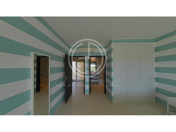 Image No.81-2 Bed Apartment for sale